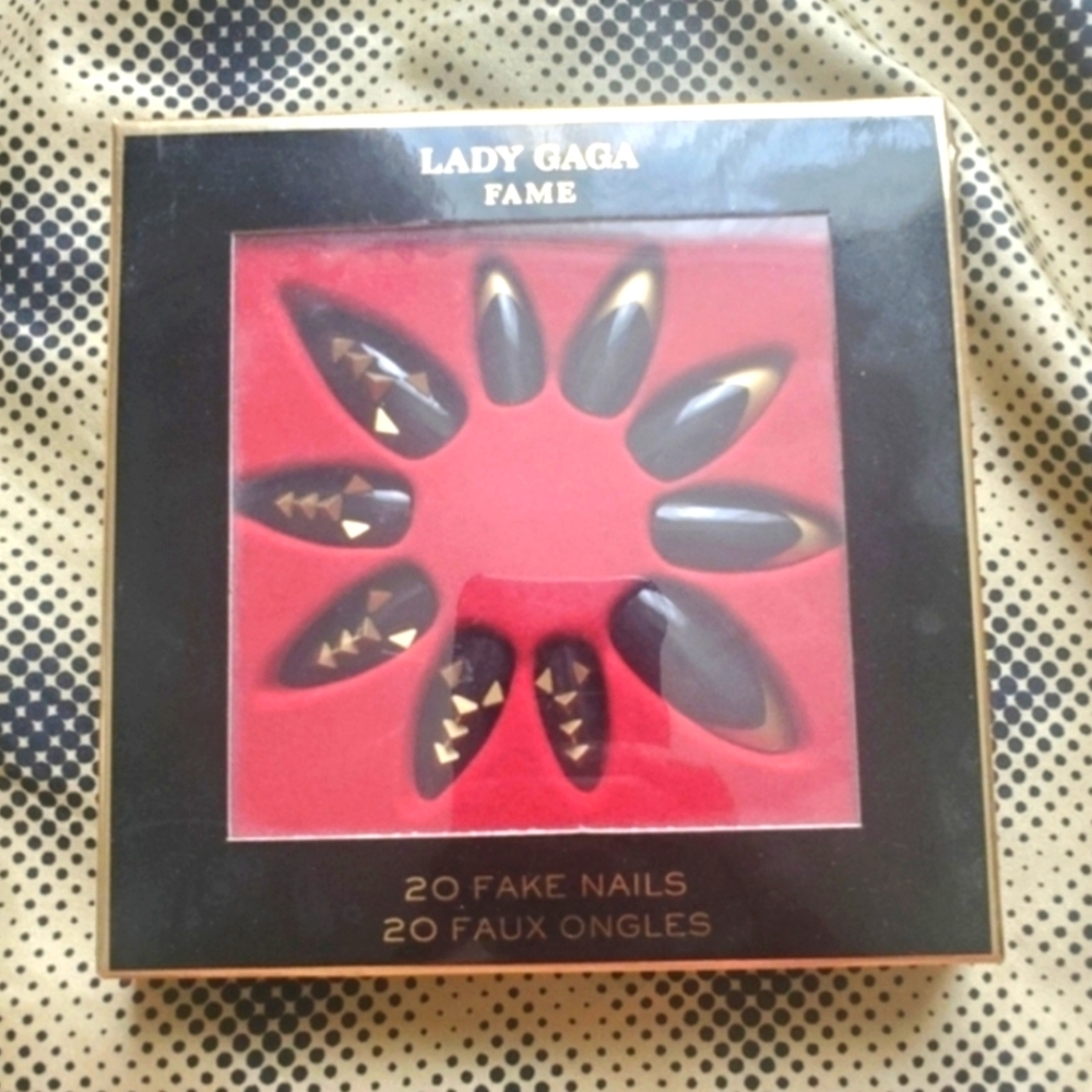 NIB Lady Gaga Fame faux nails